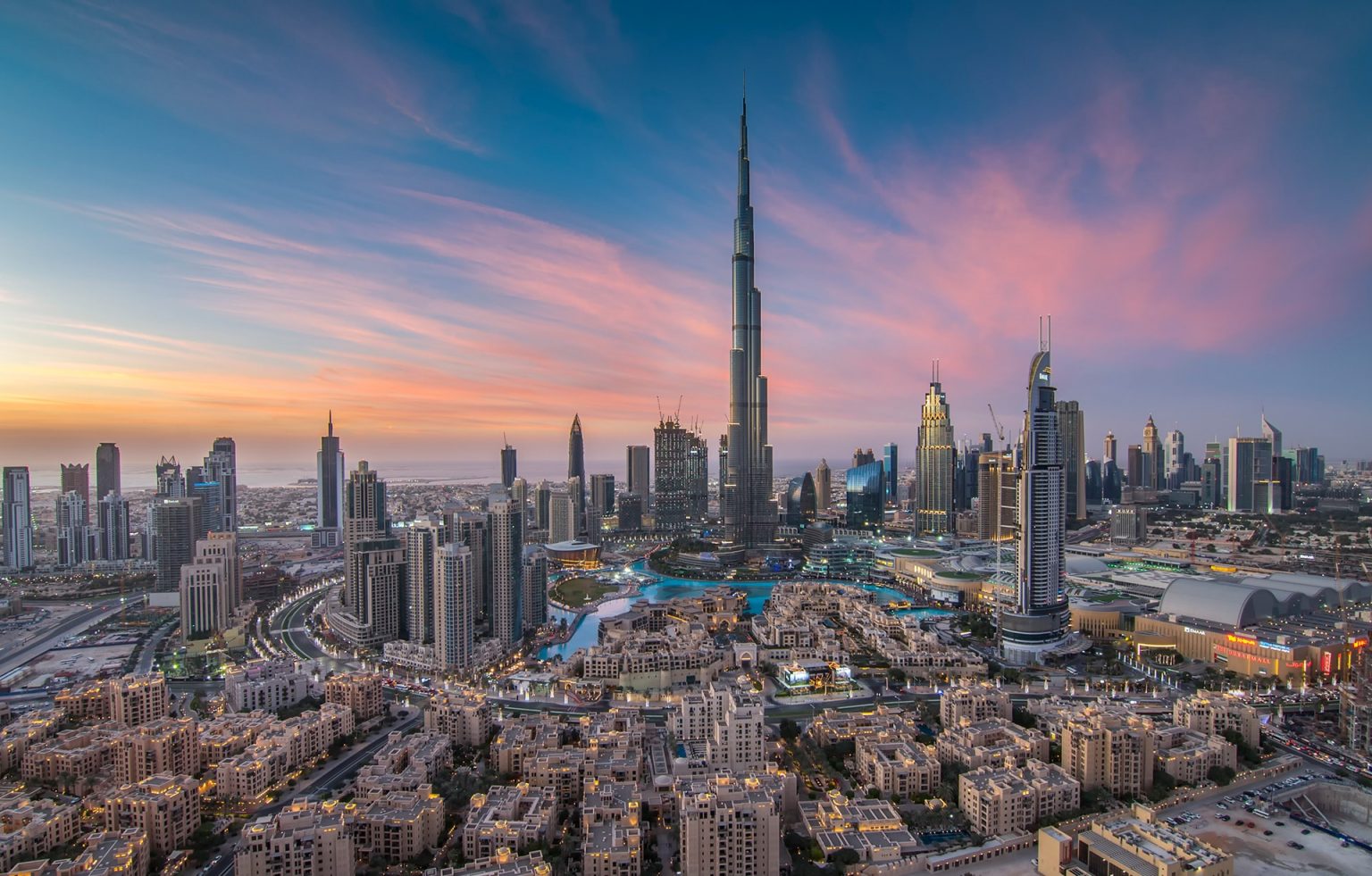 دبي تبدأ في استقبال السياح الأجانب 7 يوليو المقبل