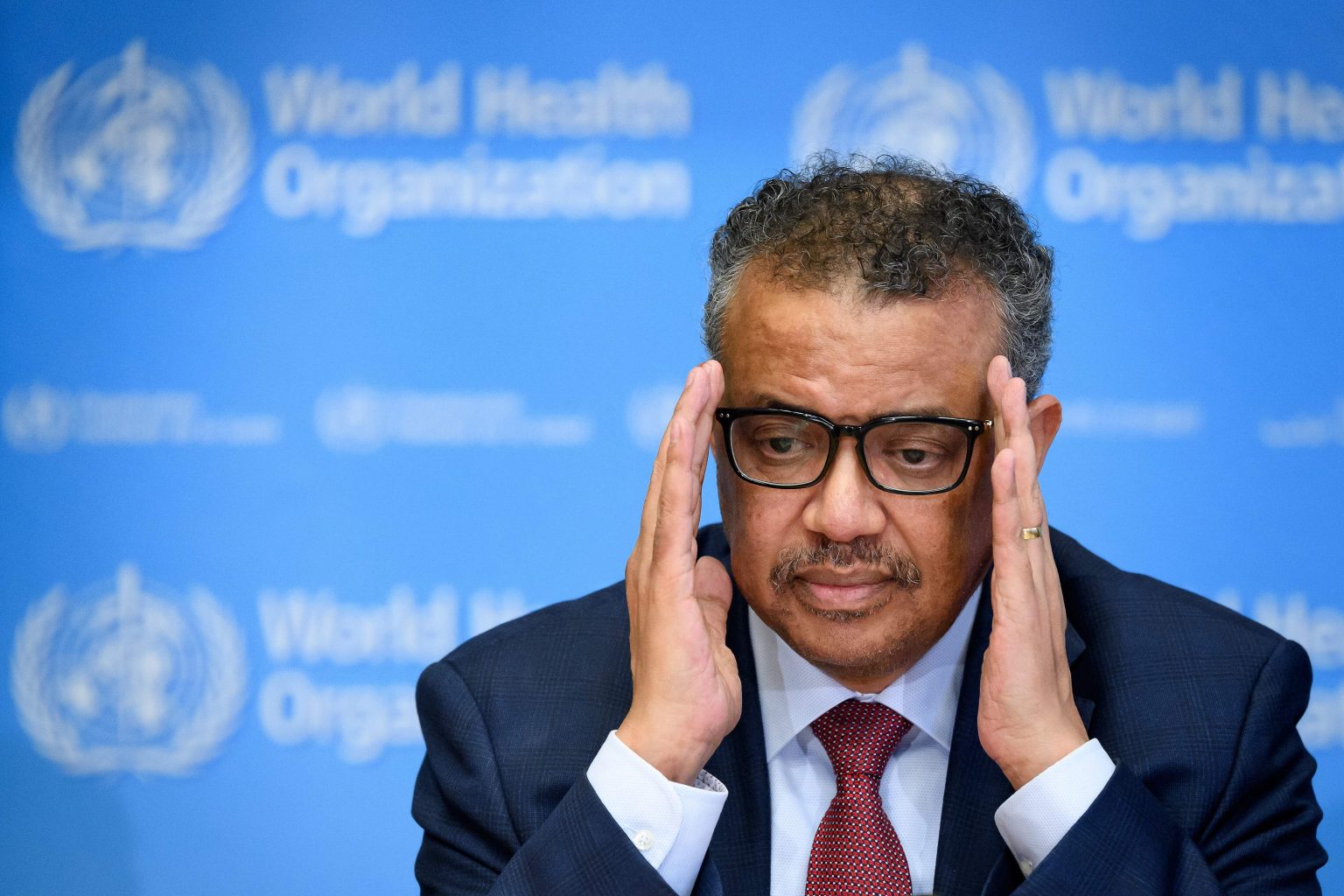 جيبريسوس: العالم يواجه “كارثة أخلاقية” بتجاهل الدول الفقيرة في الحصول على لقاح “فيروس كورونا”